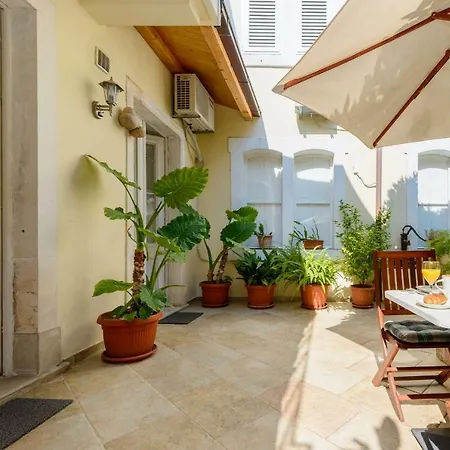 شقة Eta تْسافتات