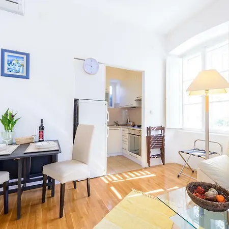 Apartment Eta