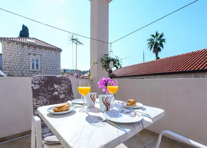 Eta 公寓 察夫塔特